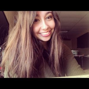 Meet your Posher, Brooke